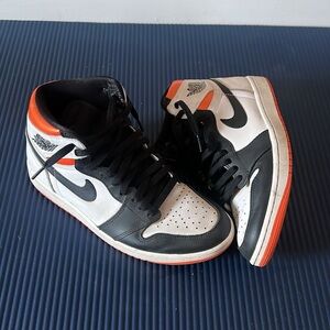 Men’s Jordan size 9.5